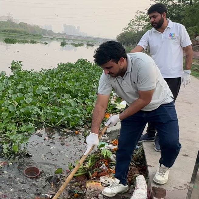 Swachh Hindon Abhiyan Mayank Chaudhary